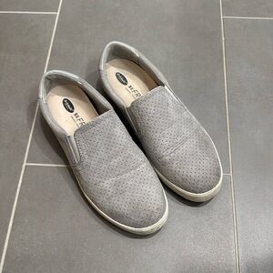 Dr. Scholl’s Women's Madison Slip On Sneaker‎ Size 8 Gray